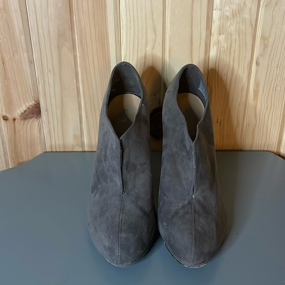 Grey heels